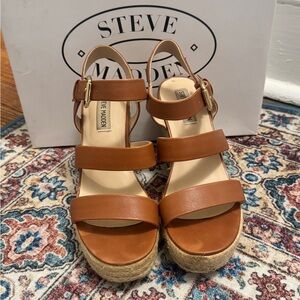 Steve Madden Women's Tan Platform Sandals